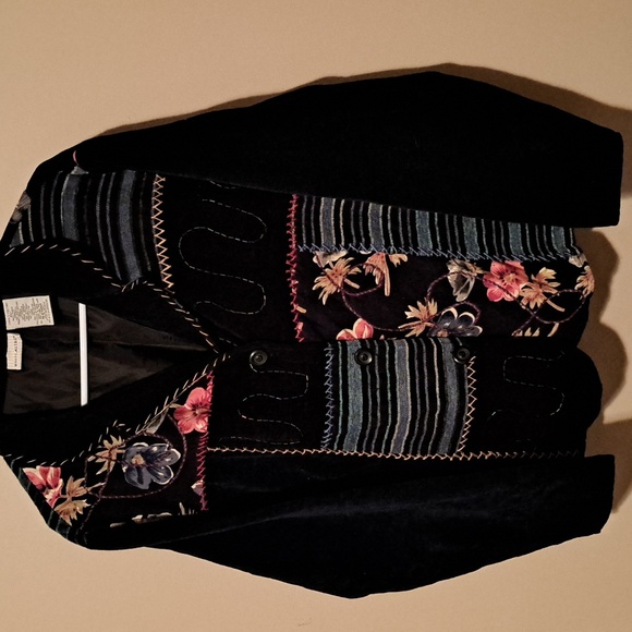 Vintage White Stag Women's Navy Blue Floral Jacket. Large. - Picture 2 of 10